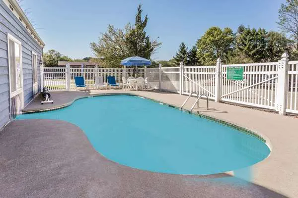 Baymont by Wyndham Mequon Milwaukee Area 4