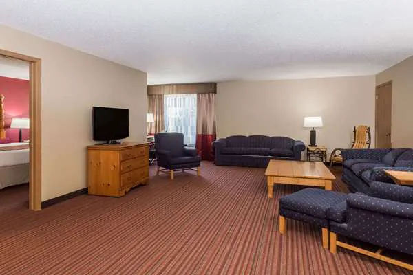 Baymont by Wyndham Mequon Milwaukee Area 4