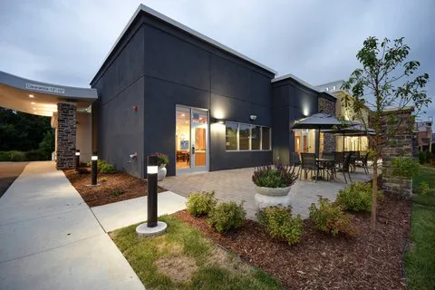 Fairfield Inn & Suites Milwaukee North 4