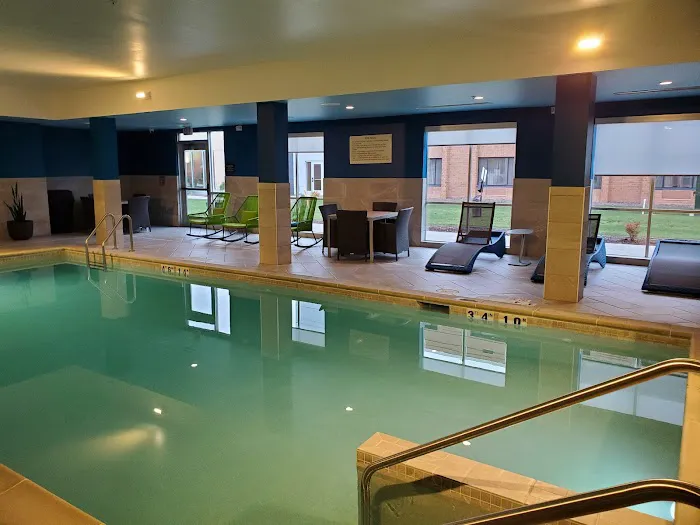 Hampton Inn by Hilton Glendale Milwaukee 4