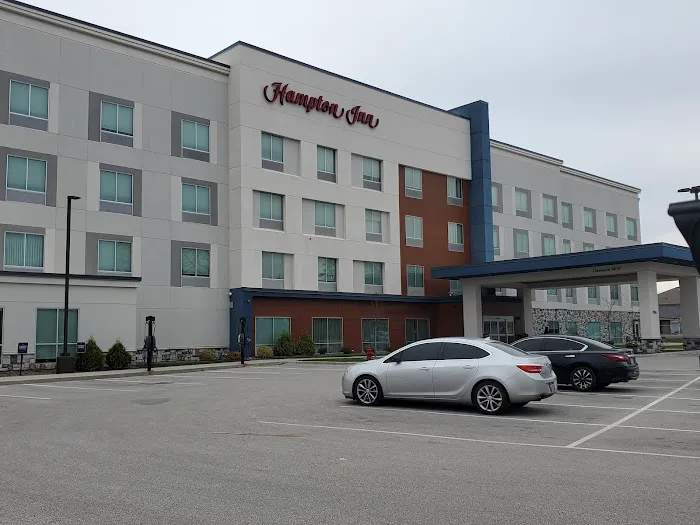 Hampton Inn by Hilton Glendale Milwaukee 4