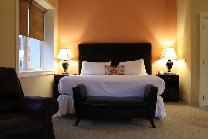 The Clarke Hotel 4