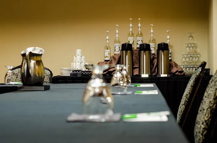 Holiday Inn Pewaukee-Milwaukee West by IHG 4