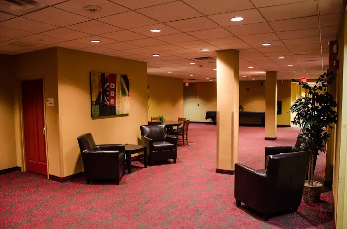 Holiday Inn Pewaukee-Milwaukee West by IHG 4