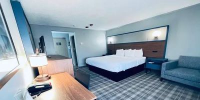 AmericInn by Wyndham Glendale/Milwaukee