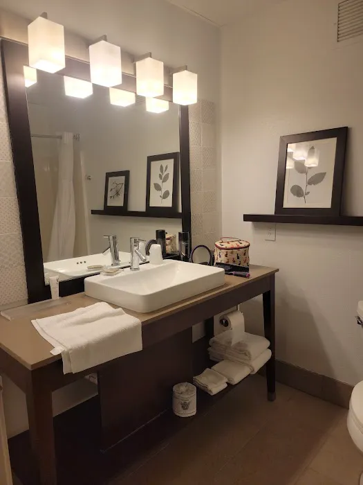 Country Inn & Suites by Radisson, West Bend, WI 4