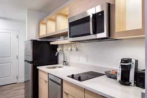 TownePlace Suites Milwaukee West Bend 4