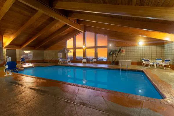 AmericInn by Wyndham Hartford WI 4