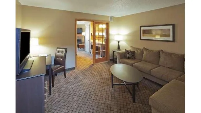 AmericInn by Wyndham Hartford WI 4