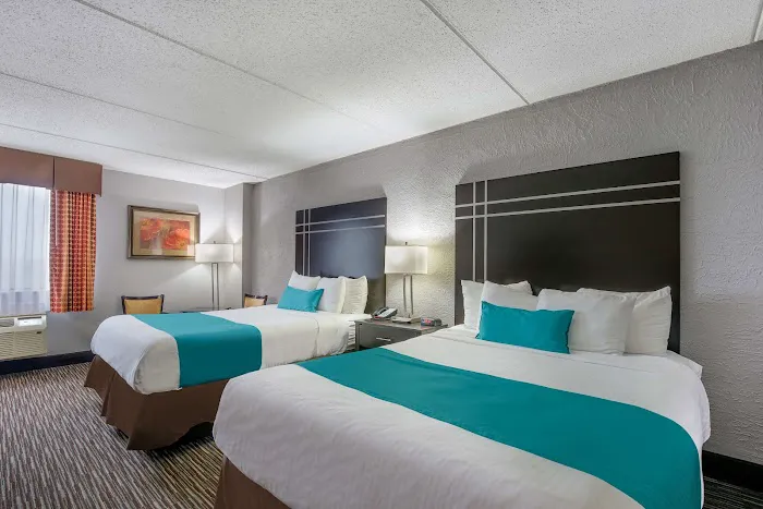 Best Western Waukesha Grand 4