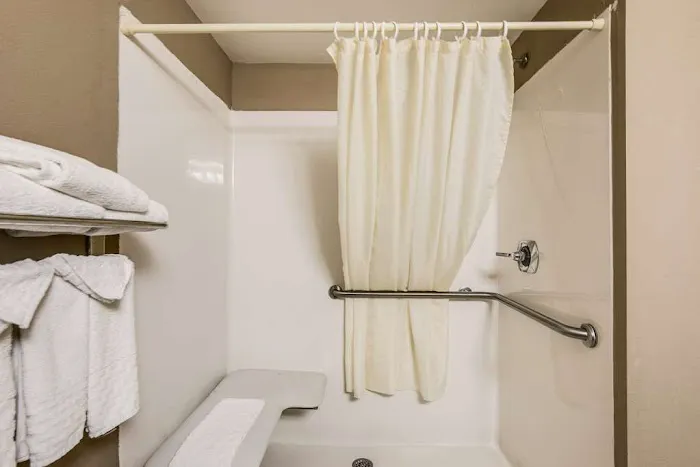 Best Western Waukesha Grand 4