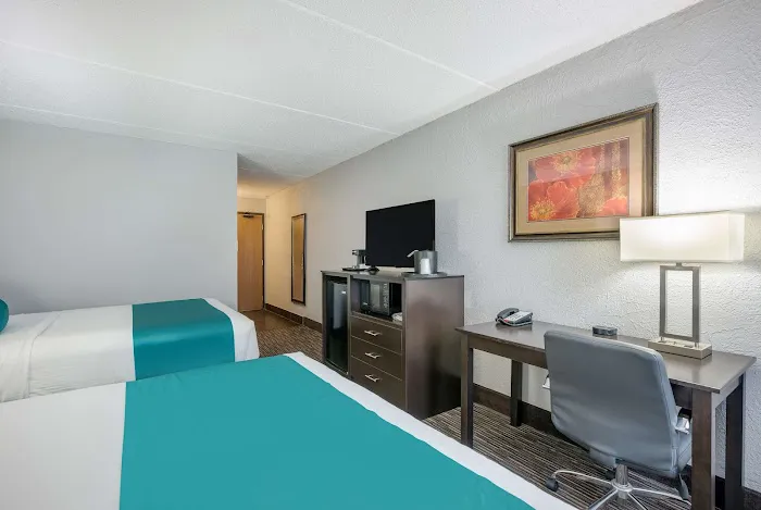 Best Western Waukesha Grand 4