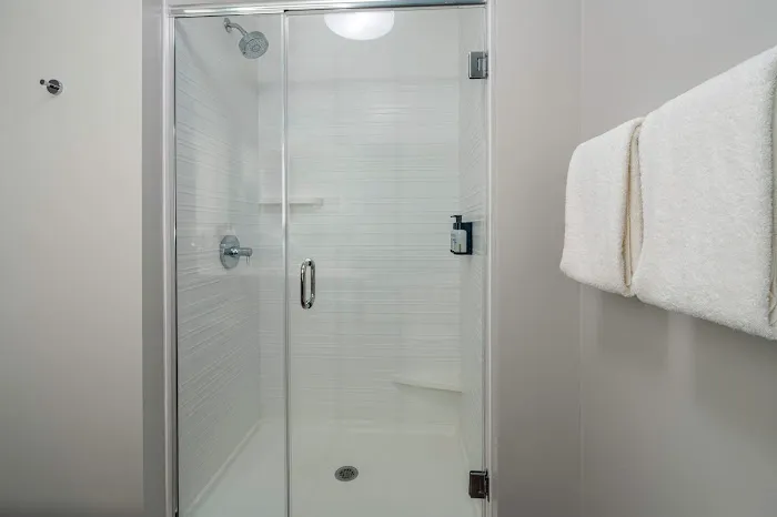avid hotel Milwaukee West - Waukesha by IHG 4