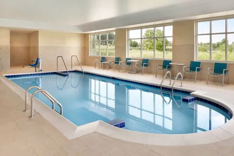 TownePlace Suites Milwaukee Grafton 4
