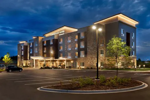 TownePlace Suites Milwaukee Grafton 4