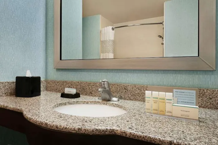 Hampton Inn & Suites Grafton 4
