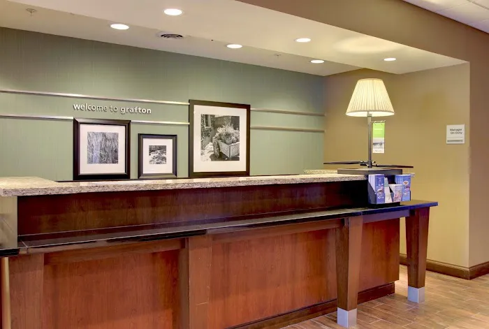 Hampton Inn & Suites Grafton 4