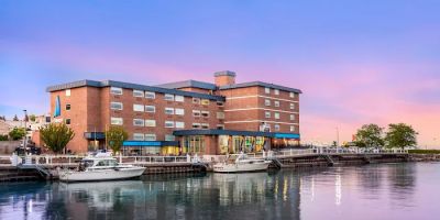 The Harborview, Ascend Hotel Collection