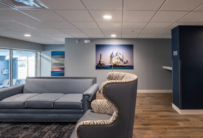 The Harborview, Ascend Hotel Collection 4
