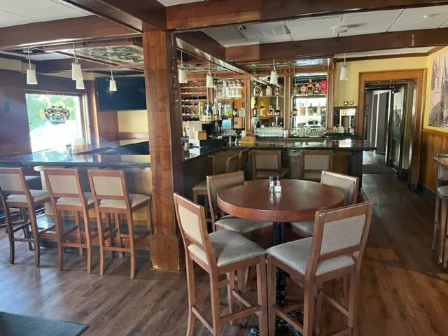 The Port Hotel 4