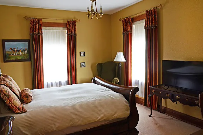 The Port Hotel 4