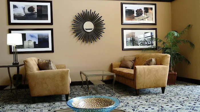 Holiday Inn Express & Suites Delafield by IHG 4
