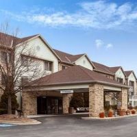 La Quinta Inn & Suites by Wyndham Milwaukee Delafield ico