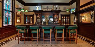 52 Stafford. Hotel, Restaurant & Irish Pub
