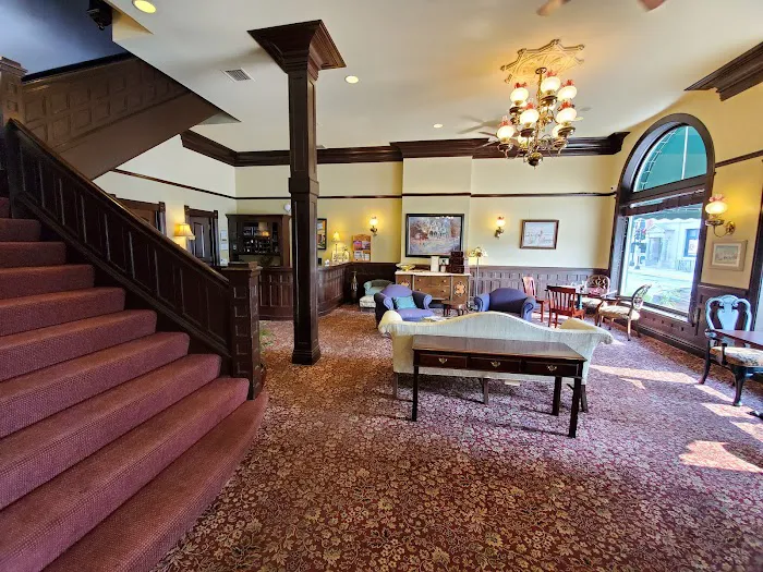 52 Stafford. Hotel, Restaurant & Irish Pub 4