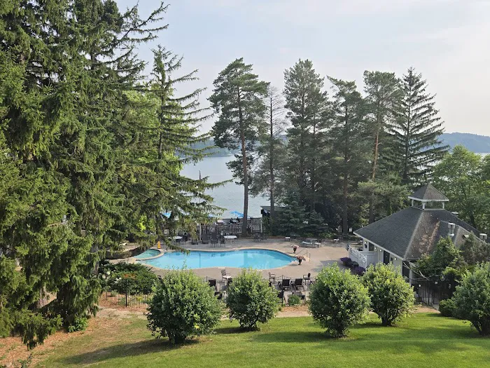 Victorian Village Resort 4