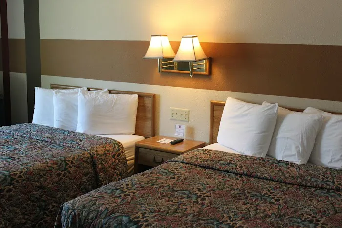 Heritage Inn Hotel 4