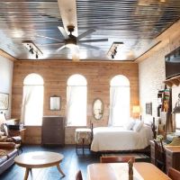 The Ernest Inn