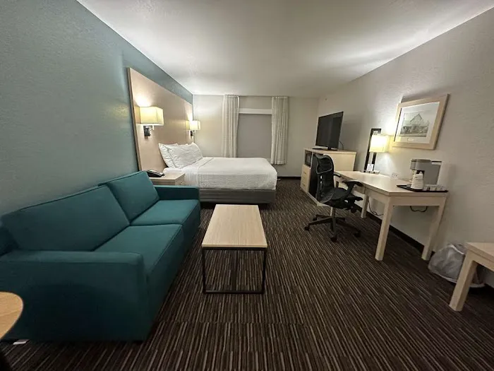 Best Western Watertown 4