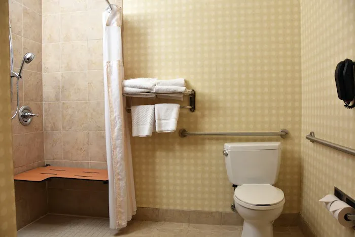 Hilton Garden Inn Oconomowoc 4