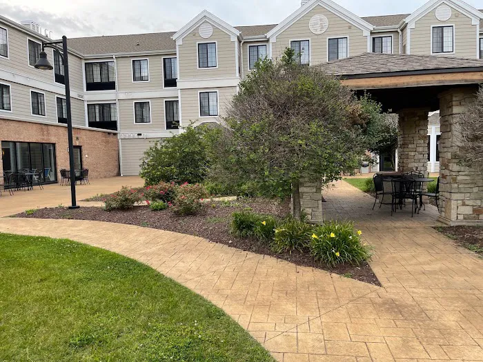 Staybridge Suites Milwaukee West-Oconomowoc by IHG 4