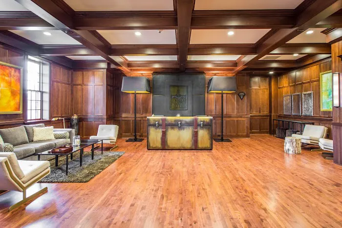 The Delafield Hotel 4