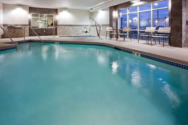 AmericInn by Wyndham Waupun 4