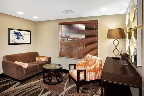 AmericInn by Wyndham Waupun 4