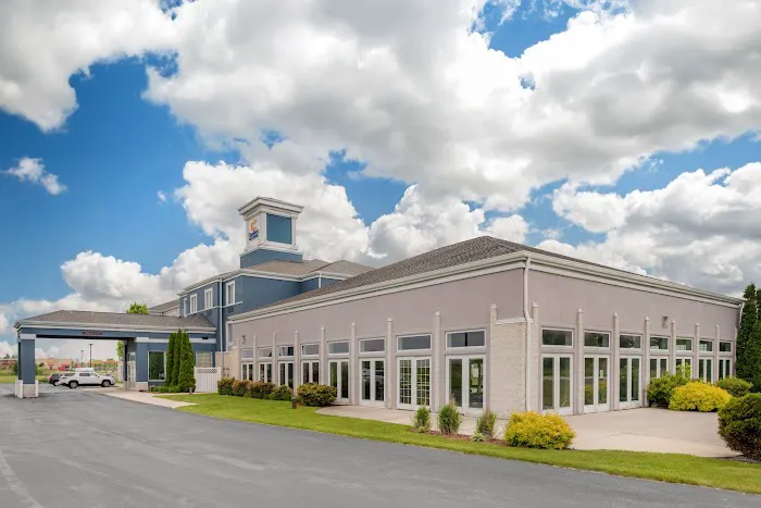 Comfort Inn & Suites Sheboygan I-43 4