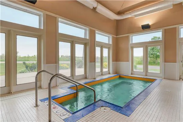 Comfort Inn & Suites Sheboygan I-43 4