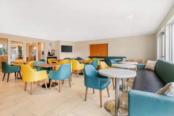 Comfort Inn & Suites Sheboygan I-43 4