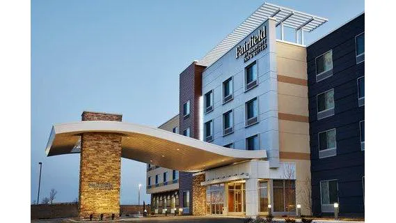 Fairfield Inn & Suites Sheboygan 4