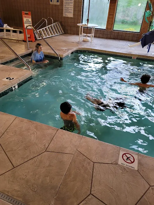 AmericInn by Wyndham Sheboygan 4
