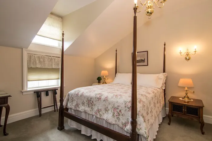 Rochester Inn 4