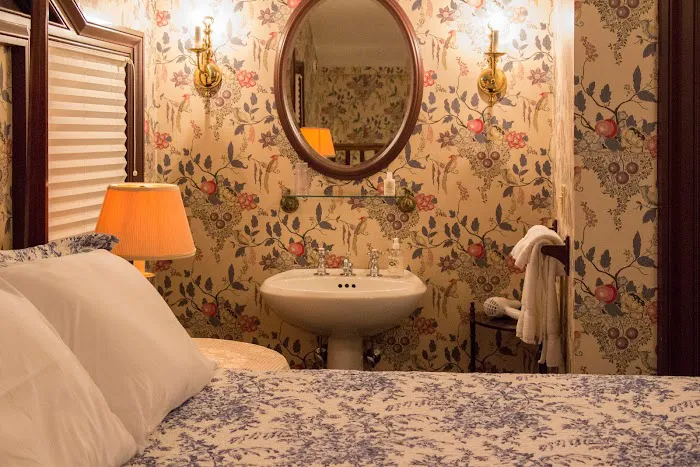 Rochester Inn 4