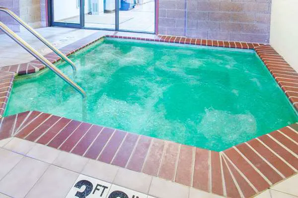AmeriVu Inn & Suites- Sheboygan/The Falls 4
