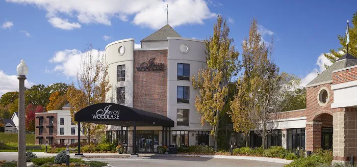 Inn on Woodlake 4