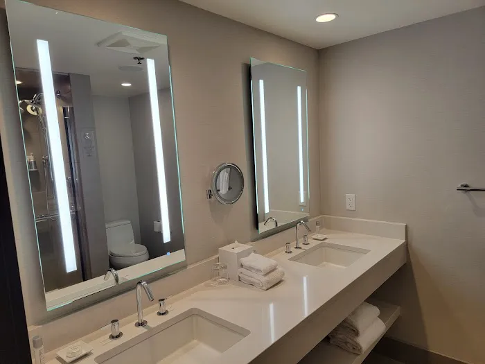 Inn on Woodlake 4