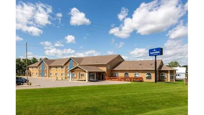 AmericInn by Wyndham Jefferson 4