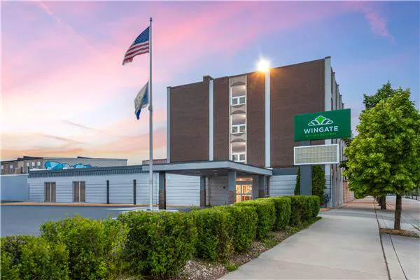 Wingate by Wyndham Sheboygan 5